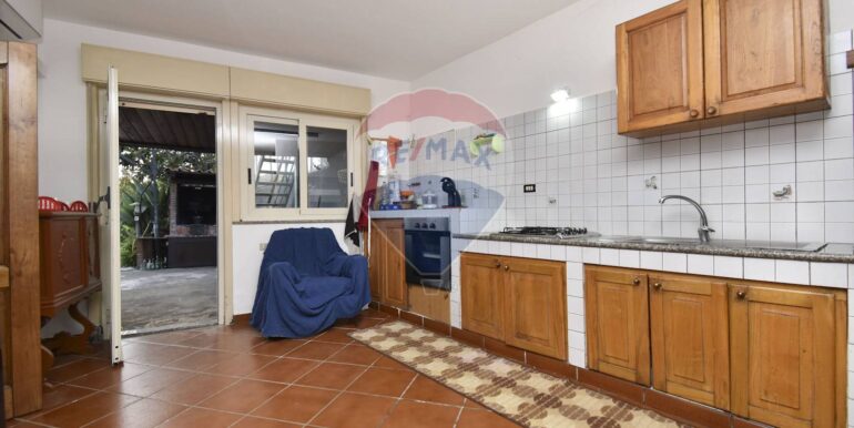 20251203175331-1006208-21