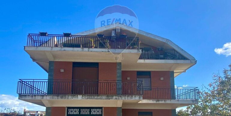 20251203182701-1005909-23