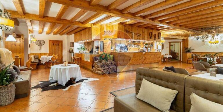 20251203191657-1006253-6