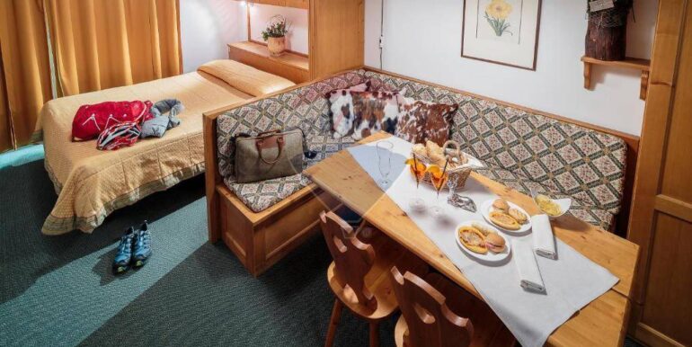 20251203191658-1006253-11