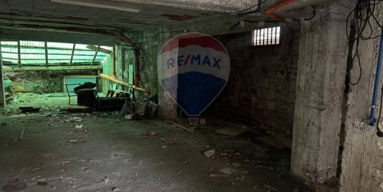 20251203193001-1006255-1