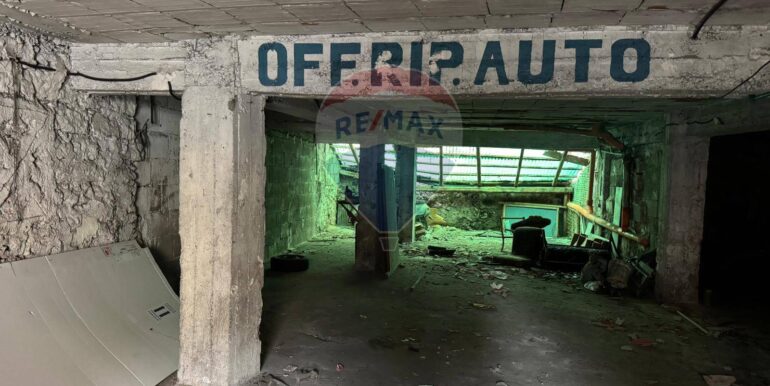 20251203193015-1006255-6