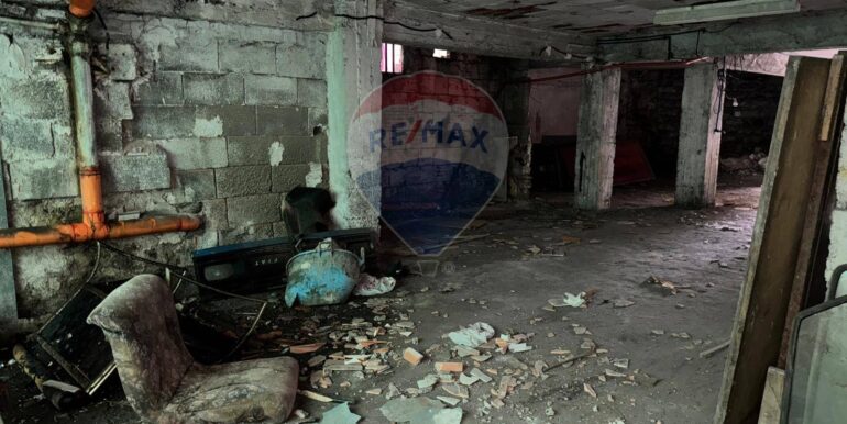 20251203193027-1006255-11