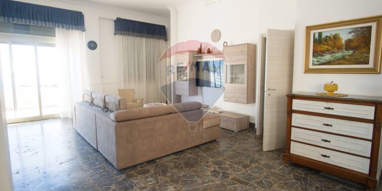 2025120344333-998786-49