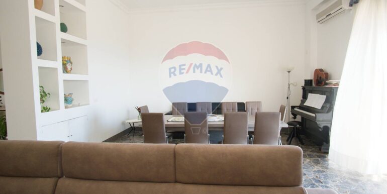 2025120344400-998786-57