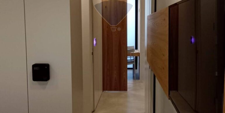 2025120385630-1006085-12