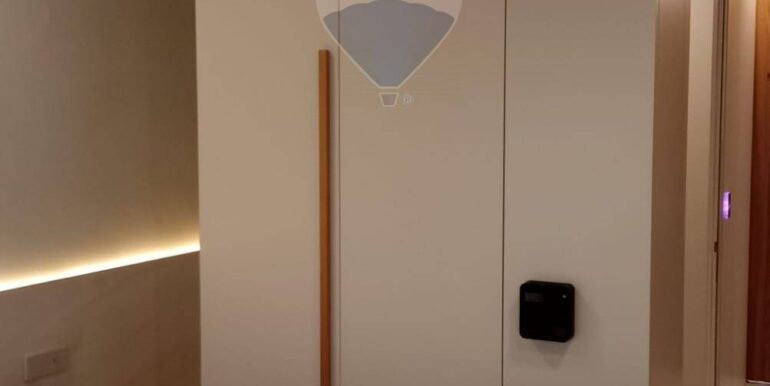 2025120385630-1006085-2