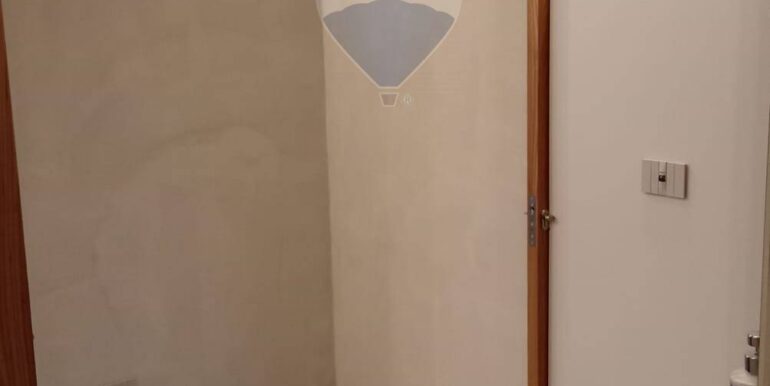 2025120385630-1006085-4