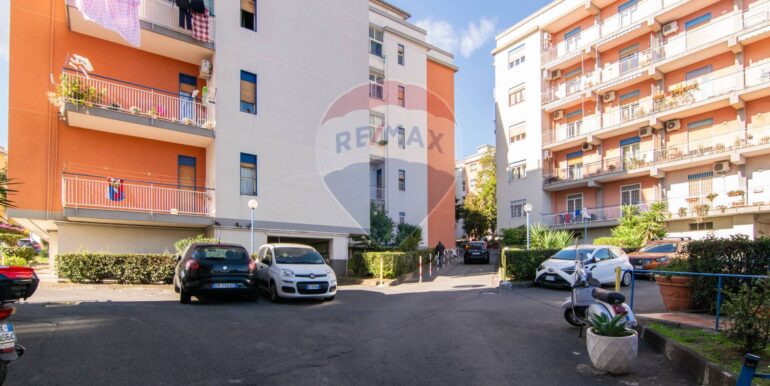 2025120394654-1003403-39