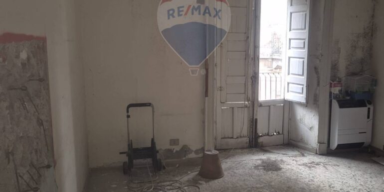 20251204114354-1006328-10