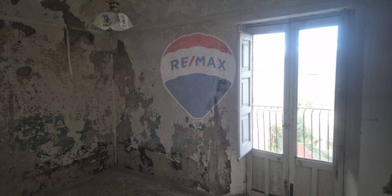 20251204114402-1006328-13