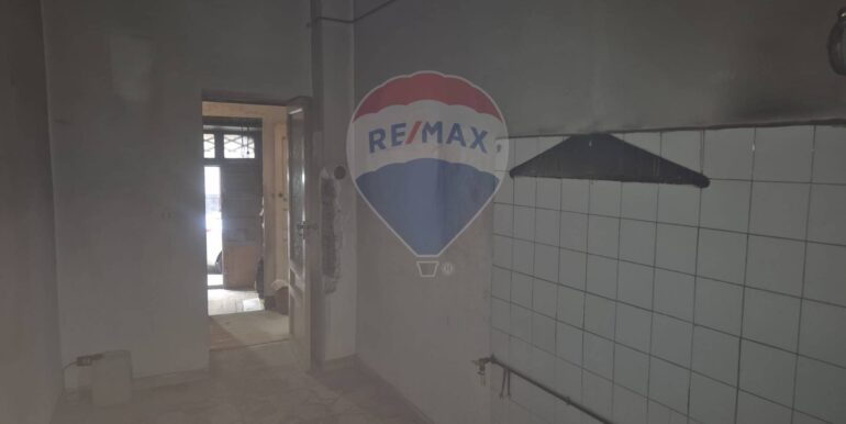 20251204114409-1006328-16