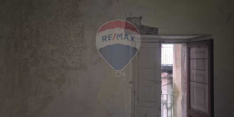 20251204114414-1006328-18