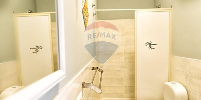 20251204121617-1006376-5