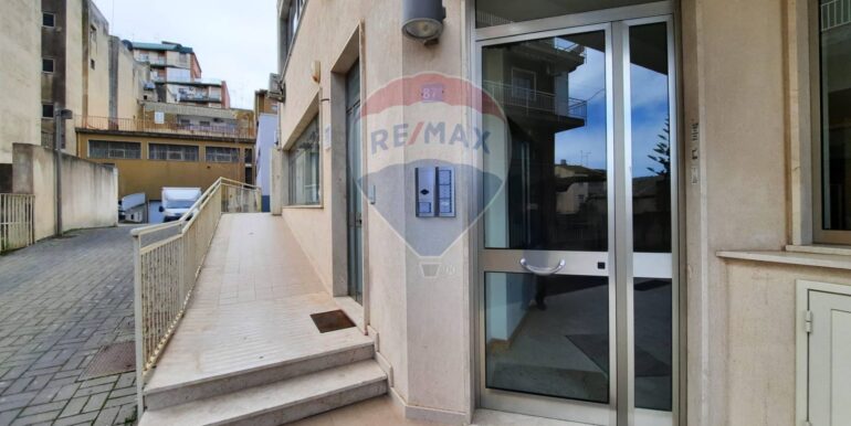 20251204150007-1006405-1