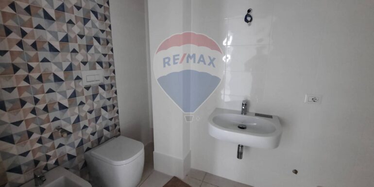 20251204150033-1006405-13