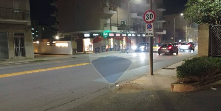 20251204171704-1006452-1