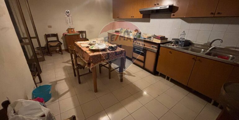 20251204175607-1006399-16