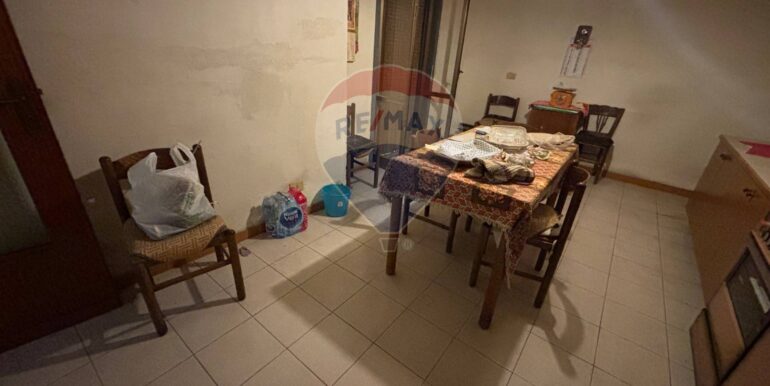 20251204175619-1006399-17