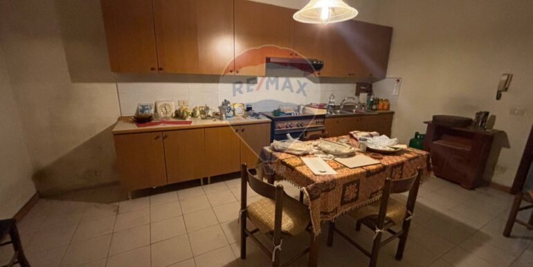 20251204175631-1006399-18