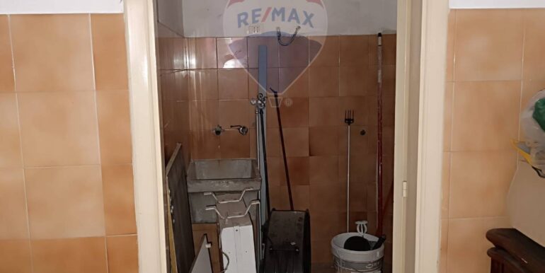 20251204183958-1006485-5