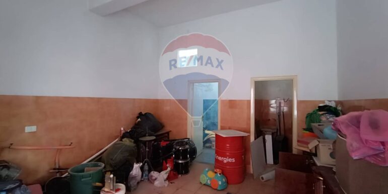 20251204184002-1006485-7