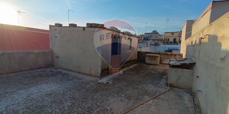 20251204184035-1006485-22