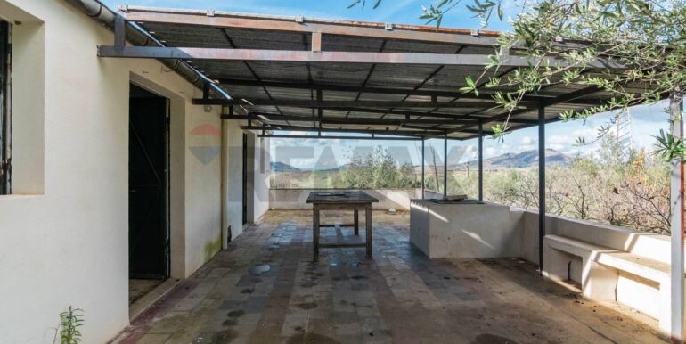 2025120483125-991579-23