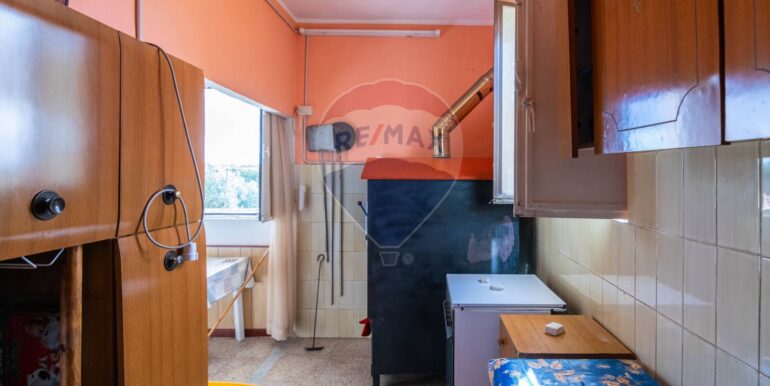 2025120490025-995509-12