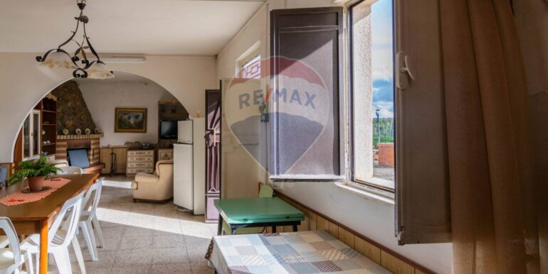 2025120490029-995509-13