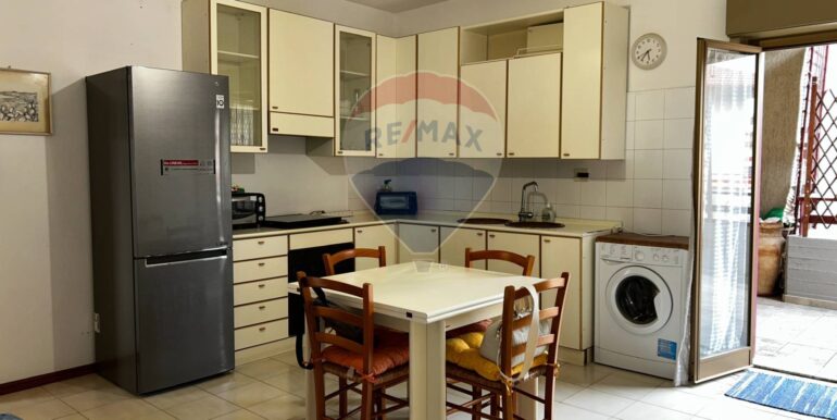 2025120492315013361178