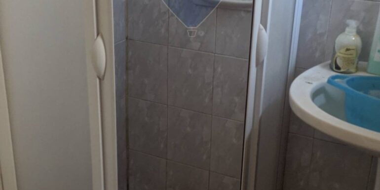 2025120493330-944055-10