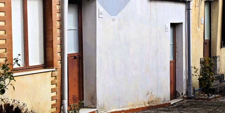 20251205102536-1005870-2