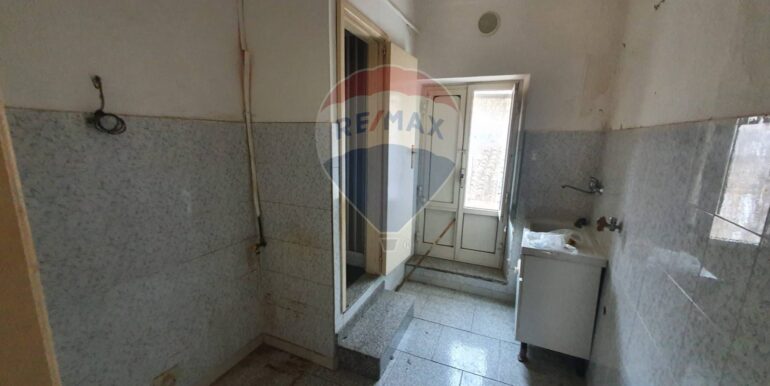 20251205110137-1006549-2