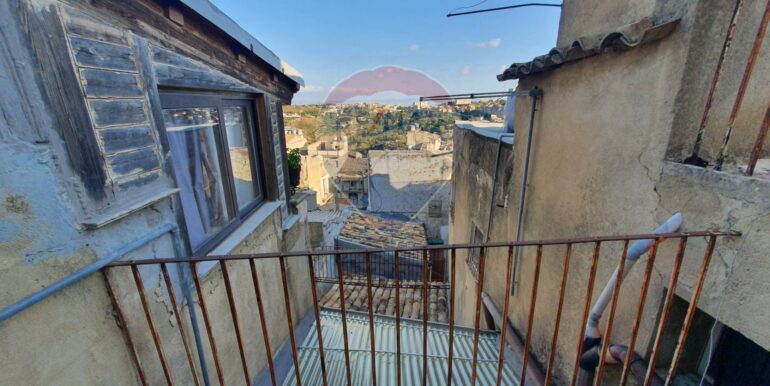 20251205110152-1006549-8