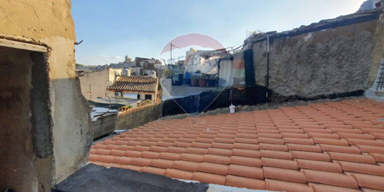 20251205110156-1006549-9