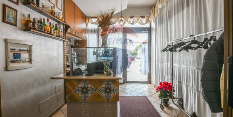 20251205120758-1000705-3