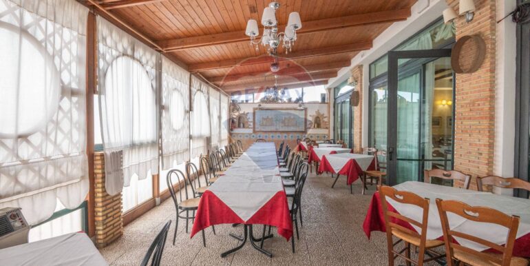 20251205120841-1000705-15