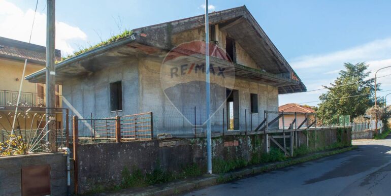 20251205121518-1006577-3