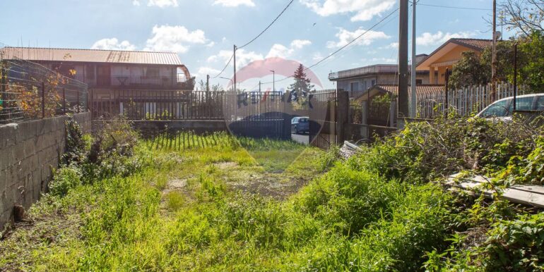 20251205121519-1006577-9