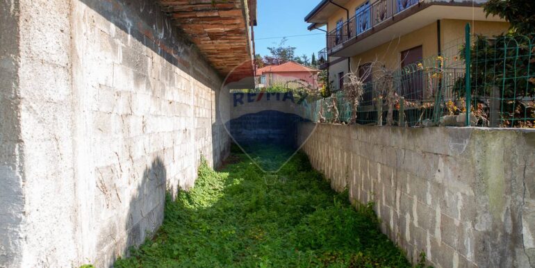 20251205121520-1006577-10