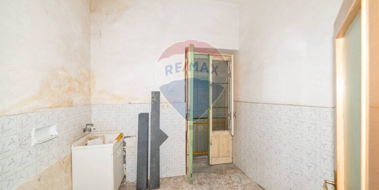 20251205131051-1006590-8