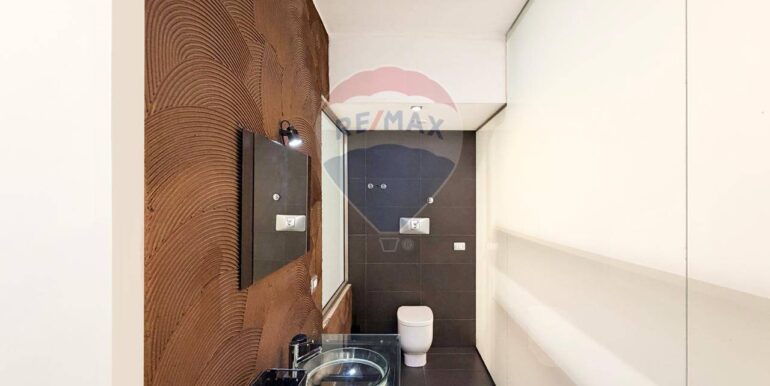 20251205173829-1006630-9