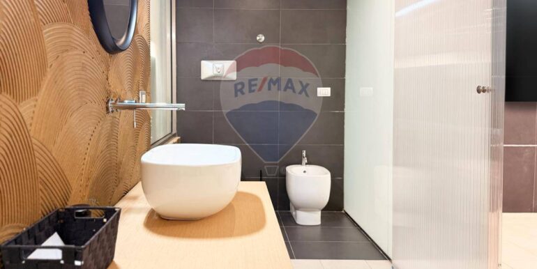 20251205173840-1006630-16