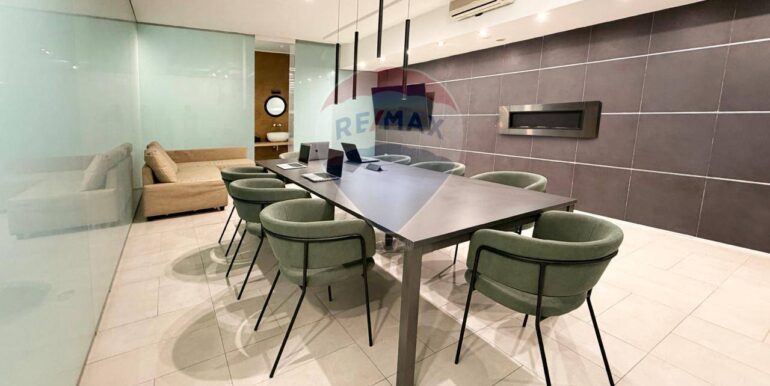 20251205173841-1006630-17