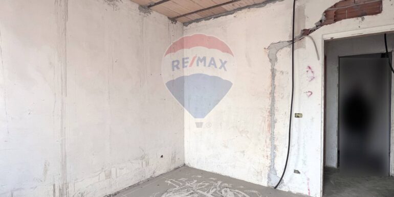 20251205174351-1006628-8