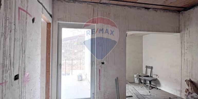 20251205174359-1006628-11