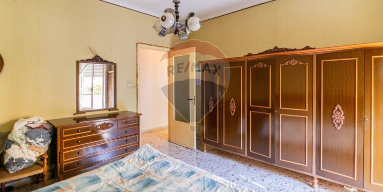 20251205175759-1005351-12