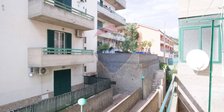 20251205213330-1001447-56