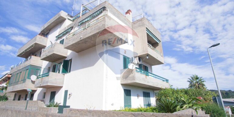 20251205213418-1001447-64